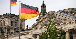 Almanya'da her on kadın politikacıdan dördü cinsel tacize maruz kaldı