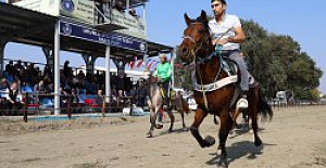 Rahvan atlar Cumhuriyet için koştu