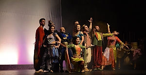 Şehir tiyatro ile renklendi