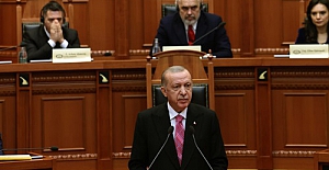 Cumhurbaşkanı Arnavutluk Meclisinde