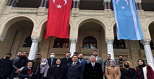 Erşat Salihi: "Türkmeneli bayrağımızın, al bayrak yanında dalgalanması bize gurur verdi"