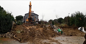 Mudanya Belediyesi, ruhsata aykırı yapılara taviz vermiyor