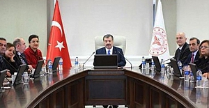 Sağlık Bakanı Koca, 65 yaş üzeri vatandaşlara yönelik önemli açıklamalarda bulundu