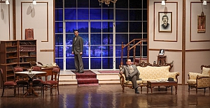 Bursa Şehir Tiyatrosu Uşak'ta: ‘Bir Adam Yaratmak’