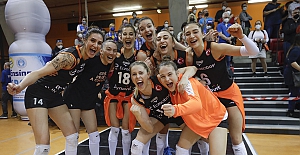 Eczacıbaşı, CEV kupası şampiyonu!