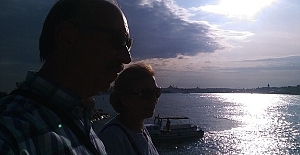 GÜNÜN ŞİİRİ - Aşklar Böyledir..