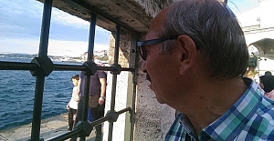 GÜNÜN ŞİİRİ - Mavi Yüzün Gizemli Yüzü..