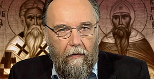 Putin’in kulağına fısıldayan adam: "Aleksandr Dugin"