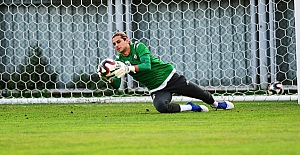 Bursaspor'da kaleci geleneği sürüyor