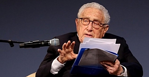 Ukrayna Dışişleri Bakanı Dmitro Kuleba Kissinger'a seslendi: "Barış için topraklarımızdan vazgeçmeyeceğiz"