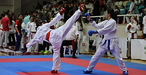 Gemlik’te 3. Uluslararası Karate Turnuvası