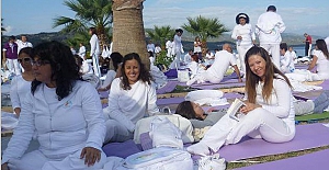 FUNDA ALTINOK yazdı: "Varoluşun Kutlamasına Katılmak.."