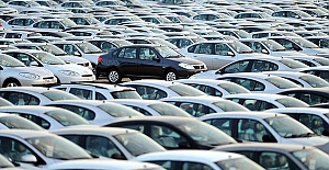 İkinci ek oto piyasasında fiyatlar düşmeye devam ediyor