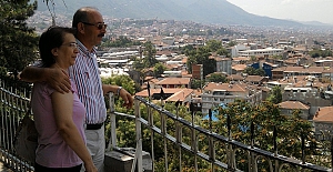 Şair DERMANİ yazdı: "Hançer Gözlüm.."