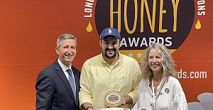 Türk Arıcılarına İngiltere'den ödül yağdı