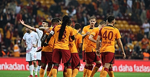 Arslan şov yaptı: Galatasaray 7-0 Kastamonuspor