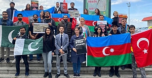 Azerbaycanlı Gençlerin "Karabağ Şehitlerinin Anım Günü Sessiz Mitingi" yoğun ilgi gördü