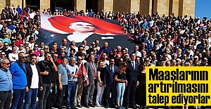 Öğretmenler Anıtkabir'e yürüdü!