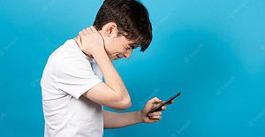 Boyun fıtığı gençler arasında giderek artıyor