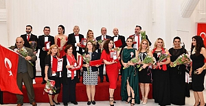 Cüneyt Arıkın’la yapılan son röportaj Hollanda’da ödül aldı