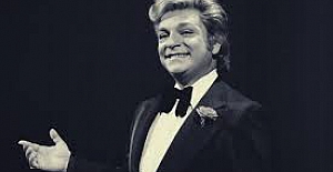 Bugün Zeki Müren'in doğum günü