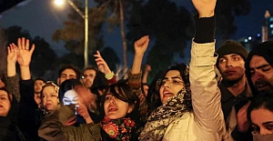 İran protestolarında hayatını kaybedenlerin sayısı 476'ya yükseldi