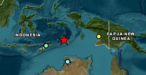 Endonezya'da 7.7 büyüklüğünde deprem! Tsunami uyarısı yapıldı