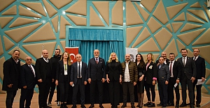 Nilüfer Belediyespor’da Tamer İşler’e güven oyu