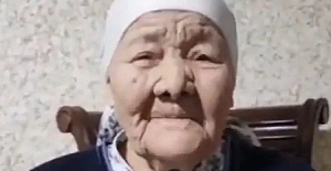 99 yaşındaki Özbek Türkü nine, emekli maaşını Türkiye'deki depremzedelere gönderdi