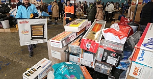 Bursalılar da deprem bölgesine yardım için koştular