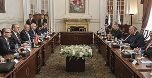 Dışişleri Bakanı Çavuşoğlu, 11 yıl sonra Mısır'da