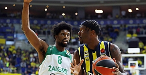 Fenerbahçe Beko, Litvanya Ekibi Zalgiris Kaunas'ı 87-79 mağlup etti