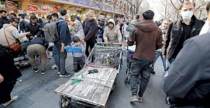 İran’da protesto gerilimine döviz krizi eklendi