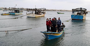 İsrail donanması Gazze'de Filistinli balıkçılara saldırdı