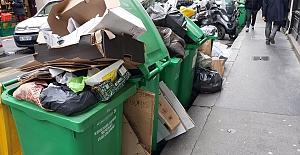 Paris dev bir açık hava çöplüğüne dönüştü