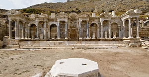 Romalıların ruhları mezarda tutmak için başvurduğu yöntem, Türkiye'de ortaya çıkarıldı