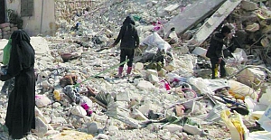 Suriye’de deprem enkazları yoksulların geçim kaynağı