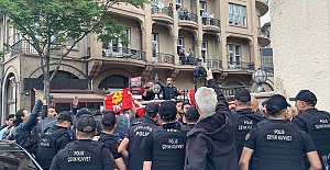 Merkez Bankası önünde eylem düzenleyen TKP üyelerine gözaltı