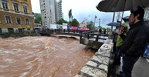 Sırbistan’da sel: 14 nehir birden taştı, OHAL ilan edildi