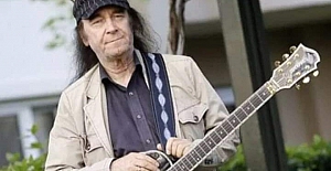 Efsane Sanatçımız Erkin Koray hayatını kaybetti