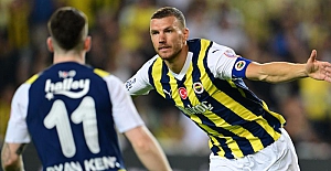 Fenerbahçe galibiyetle başladı