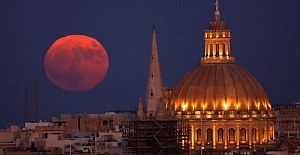Fotoğraflarla: Dünyadan dolunay manzaraları