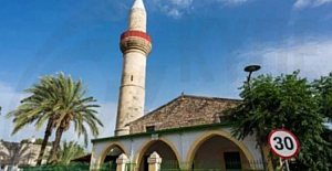Güney Kıbrıs Rum Yönetimi topraklarında bulunan camiye hain saldırı!