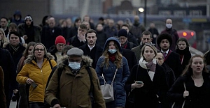 İngiliz ekonomisi 2024 sonu % 60 riskle resesyona girebilir