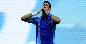 Djokovic’den tarihi zafer