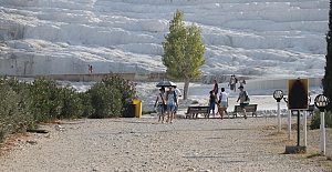 Pamukkale'yi 8 ayda 1 milyon 512 bin kişi ziyaret etti