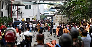 Bangladeş'te işçiler sokaklara döküldü: Dünyaca ünlü markalar tehlikede