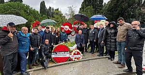 Naim Süleymanoğlu mezarı başında anıldı