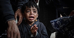 7 bin kişinin akıbeti bilinmiyor! İşgalci İsrail Gazze'de 82 günde 8 bin 800 Filistinli çocuğu şehit etti