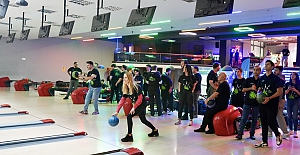 Bursa Basın çalışanları "En Enerjik Bowling Turnuvası"nda buluştu